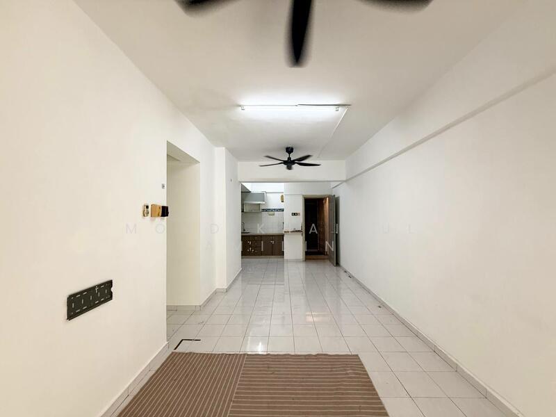 Vista Millennium Condominium untuk Untuk Dijual - RM 288,000, Feb 2026 - Living Room - PropertyGuru.com.my