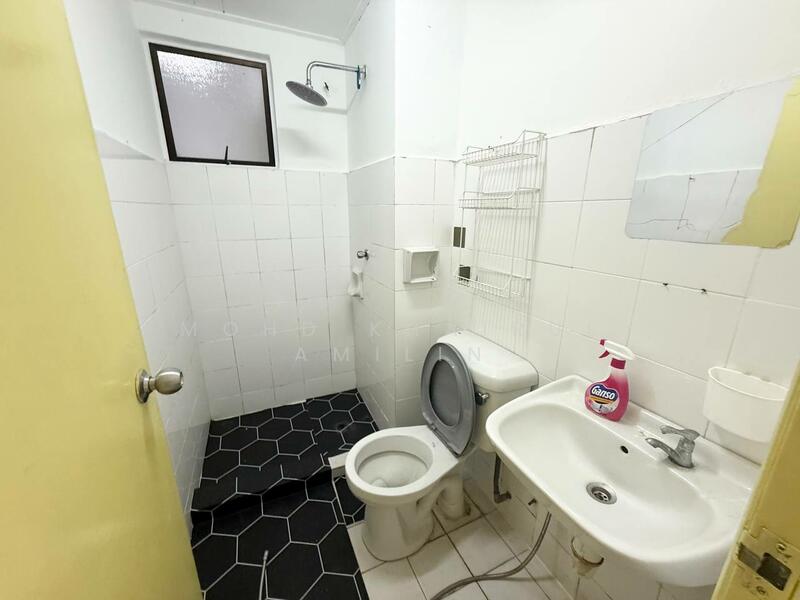 Vista Millennium Condominium untuk Untuk Dijual - RM 288,000, Feb 2026 - Bathroom - PropertyGuru.com.my