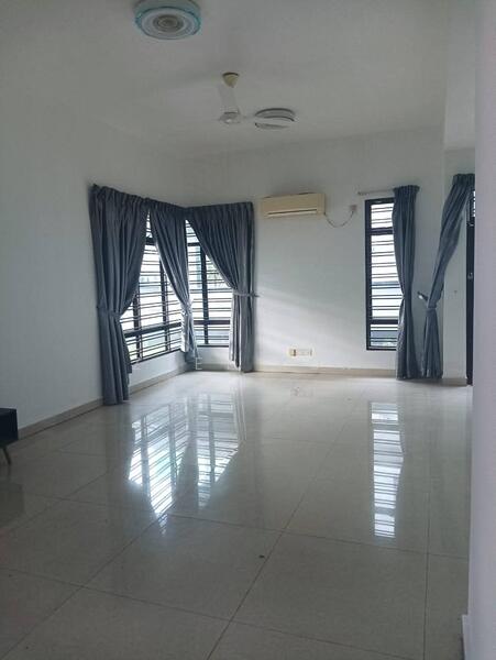 Cluster House for Sale in Johor Bahru (Johor) - Zoey Kok - Living Room - PropertyGuru.com.my