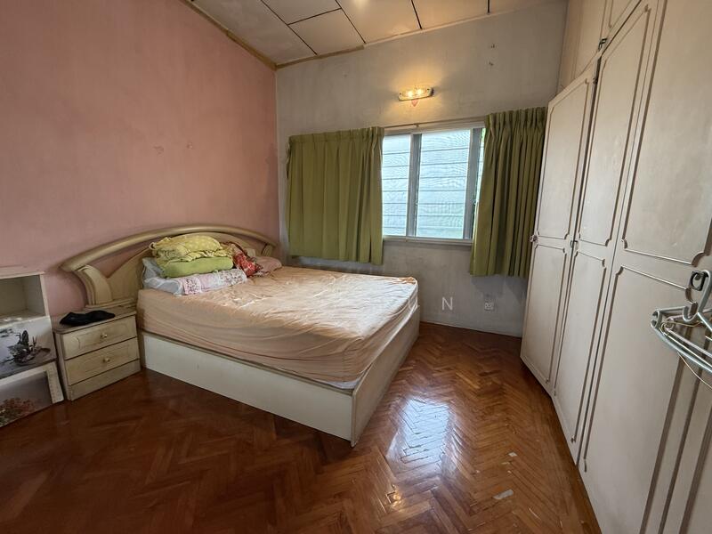 Semi-Detached House for Sale in Jalan Klang Lama (Old Klang Road) (Kuala Lumpur) - Mun Mun - Bedroom - PropertyGuru.com.my