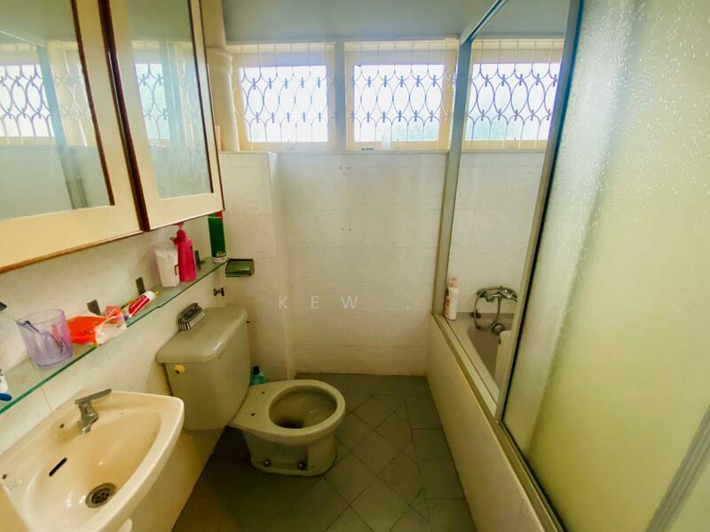Taman Desa untuk Untuk Dijual - RM 1,200,000, Feb 2026 - Bathroom - PropertyGuru.com.my