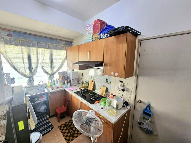 Townhouse for Sale in Taman Saga Emas (Kajang) - Syazue Wanie - Kitchen - PropertyGuru.com.my