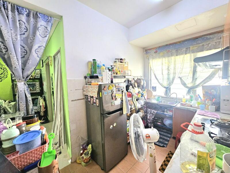 Townhouse for Sale in Taman Saga Emas (Kajang) - Syazue Wanie - Kitchen - PropertyGuru.com.my