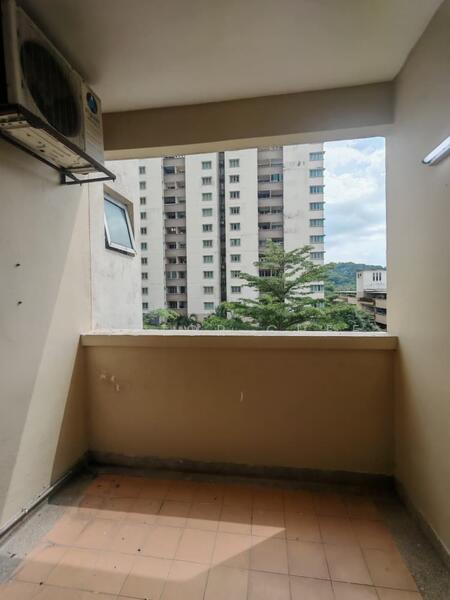 Aman Heights Condominium untuk Untuk Disewa - RM 1,300 /bulan, Feb 2026 - Balcony - PropertyGuru.com.my