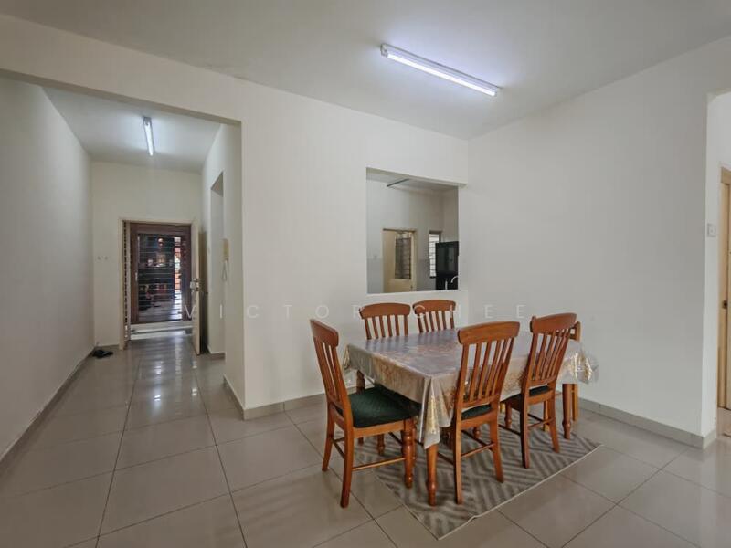 Aman Heights Condominium untuk Untuk Disewa - RM 1,300 /bulan, Feb 2026 - Dining Room - PropertyGuru.com.my