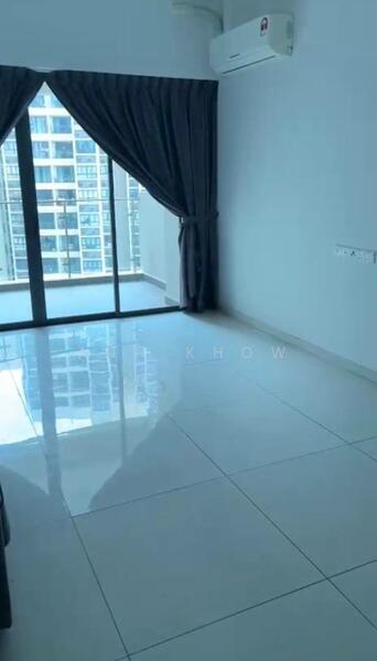Condominium for Rent at Amberside @ Country Garden Danga Bay - Ann Khow - Balcony - PropertyGuru.com.my