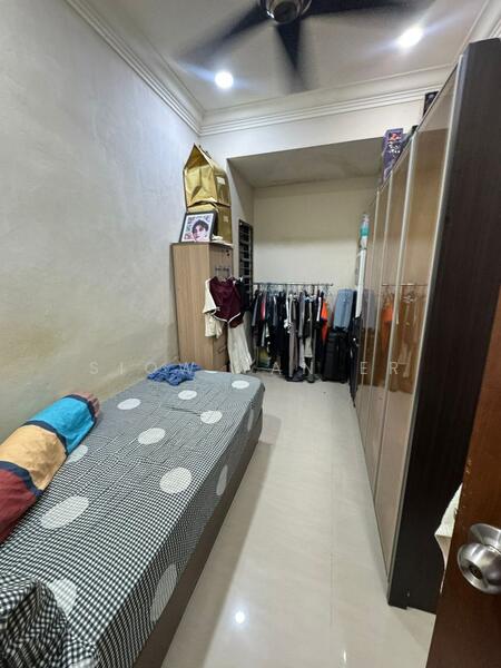 1-storey Terraced House for Sale in Taman Johor Jaya (Johor Bahru) - Siow Yan Er - Bedroom - PropertyGuru.com.my