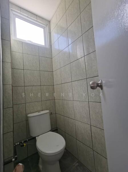 I0040 For Rent - Semi D Industrial Factory @ Kitang North Industry Park (2,104 sf) untuk Untuk Disewa - RM 6,000 /bulan, Apr 2026 - Bathroom - PropertyGuru.com.my