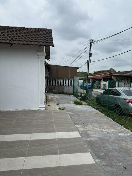 1-storey Terraced House for Sale in Taman Universiti (Skudai) - Win Tan - Exterior - PropertyGuru.com.my