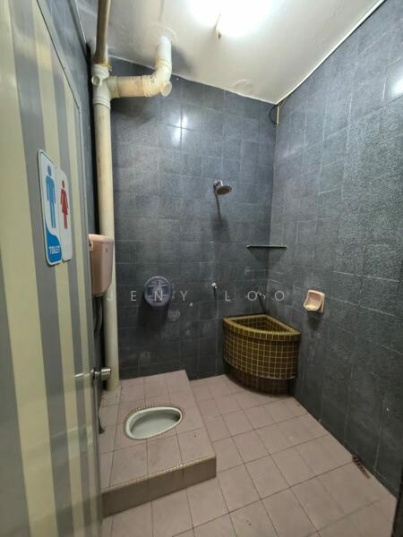 Taman Ungku Tun Aminah untuk Untuk Dijual - RM 678,000, Feb 2026 - Bathroom - PropertyGuru.com.my