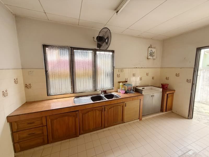 Rumah Teres 2 Tingkat untuk Dijual di Bandar Menjalara (Kuala Lumpur) - Suki Tan - Kitchen - PropertyGuru.com.my