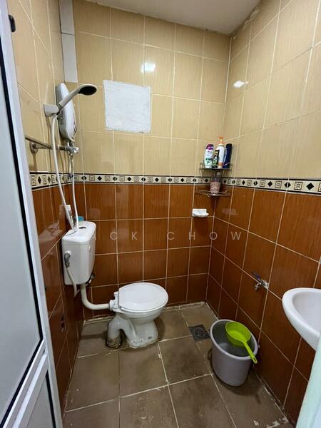 1-storey Terraced House for Sale in Taman Puteri Wangsa (Ulu Tiram) - Zack Chow - Bathroom - PropertyGuru.com.my