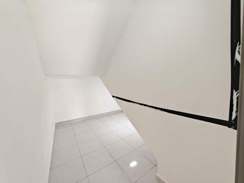 Taman Senawang Perdana untuk Untuk Dijual - RM 900,000, Feb 2026 - Interior - PropertyGuru.com.my