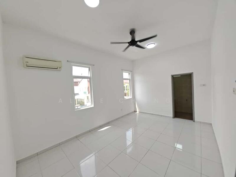 Taman Senawang Perdana untuk Untuk Dijual - RM 900,000, Feb 2026 - Interior - PropertyGuru.com.my