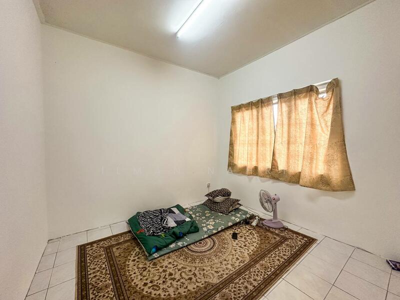 2-storey Terraced House for Sale in Taman Sri Haneco (Semenyih) - Ilman Nahri - Bedroom - PropertyGuru.com.my