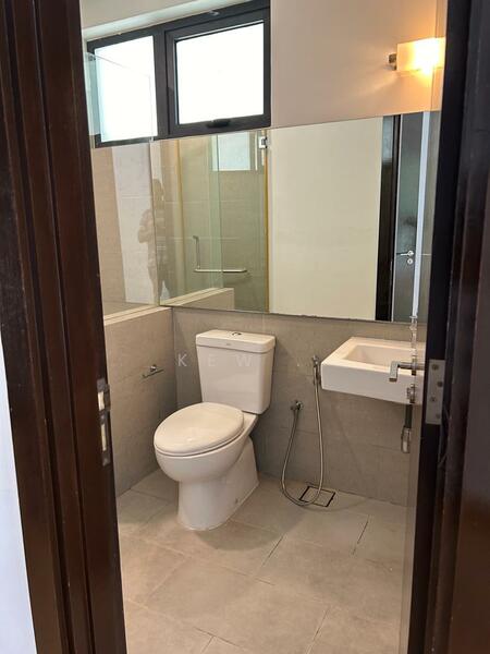 Link Bungalow for Sale in KL City Centre (Kuala Lumpur) - Kew . - Bathroom - PropertyGuru.com.my