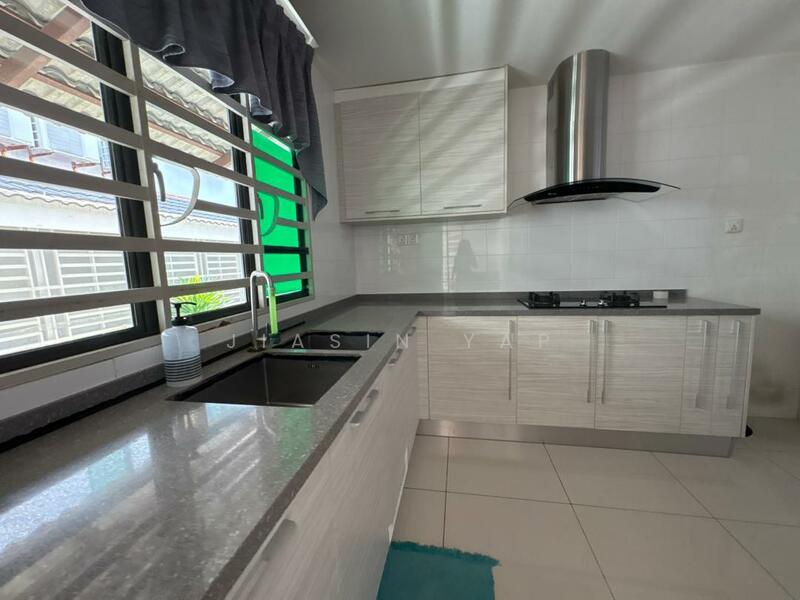 3 Storey Gated & Guarded Landed for RENT @ White Lily, Gelugor untuk Untuk Disewa - RM 2,800 /bulan, Feb 2026 - Kitchen - PropertyGuru.com.my