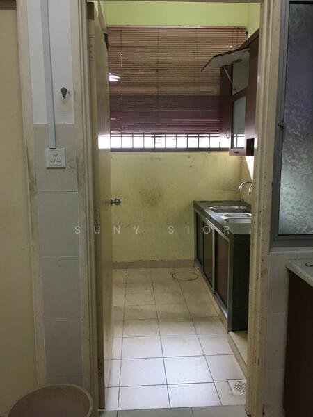 2-storey Terraced House for Sale in Bukit Indah (Iskandar Puteri (Nusajaya)) - Suny Sior - Kitchen - PropertyGuru.com.my