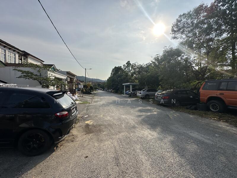 2-storey Terraced House for Sale in Bandar Puncak Alam (Puncak Alam) - Nazri Hassan - Exterior - PropertyGuru.com.my