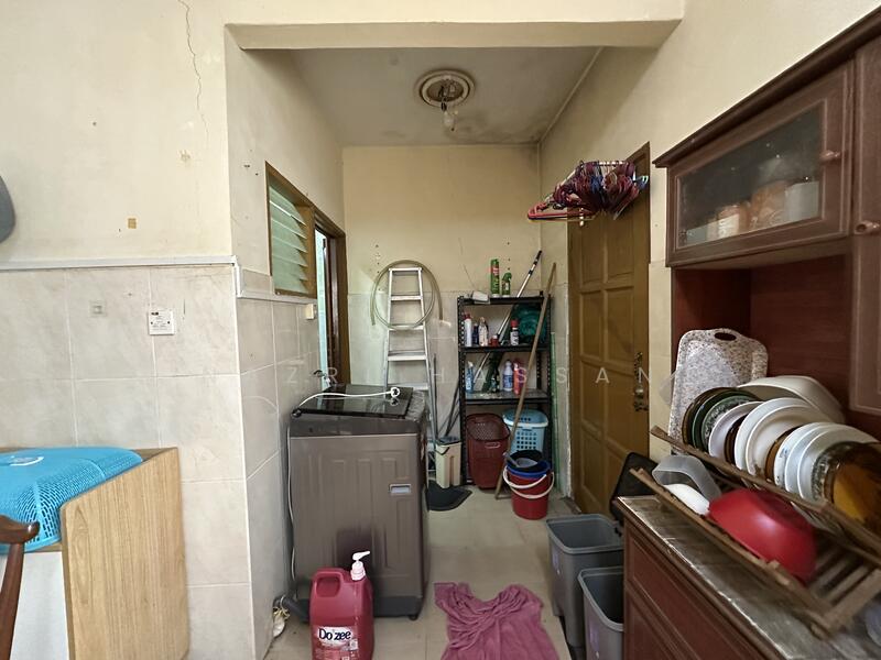 2-storey Terraced House for Sale in Bandar Puncak Alam (Puncak Alam) - Nazri Hassan - Interior - PropertyGuru.com.my