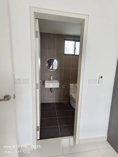 Greenfield Residence untuk Untuk Dijual - RM 799,000, Feb 2026 - Bathroom - PropertyGuru.com.my