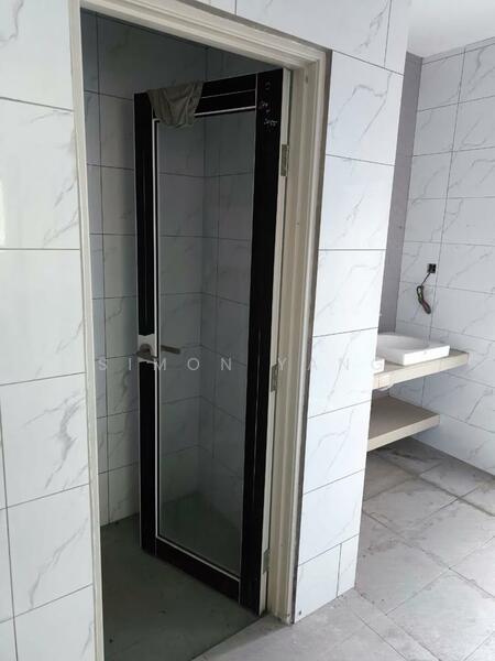 Detached Factory for Sale in Taman Sri Haneco (Semenyih) - Simon Yang - Bathroom - PropertyGuru.com.my