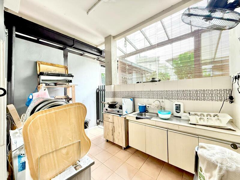 Semi-Detached House for Sale in Subang Bestari (Shah Alam) - Deeya Yusof - PropertyGuru.com.my