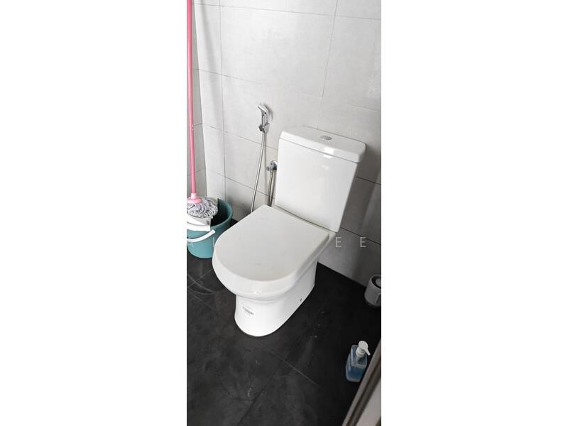 SOHO @ Zetapark untuk Untuk Disewa - RM 1,800 /bulan, Feb 2026 - Bathroom - PropertyGuru.com.my