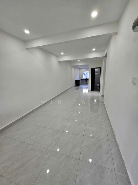 1-storey Terraced House for Sale in Bandar Selesa Jaya (Skudai) - Win Tan - Interior - PropertyGuru.com.my