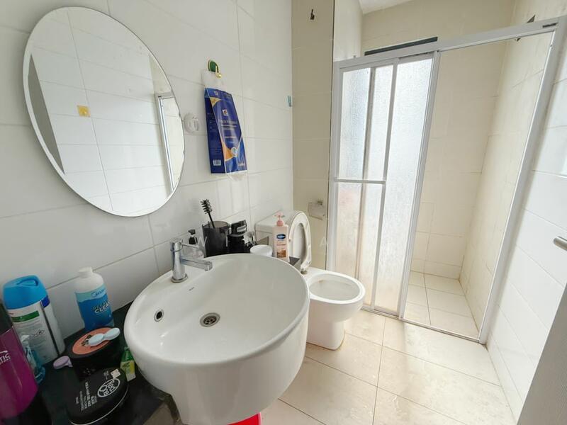 Service Residence for Rent at Residences @ 1 Tebrau - Win Tan - Bathroom - PropertyGuru.com.my
