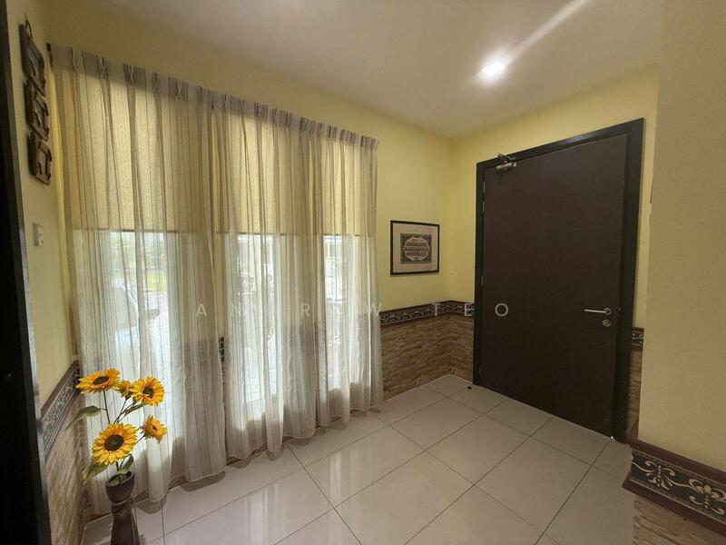 Rumah Banglo untuk Dijual di Leisure Farm (Gelang Patah) - Andrew Teo - Entrance - PropertyGuru.com.my