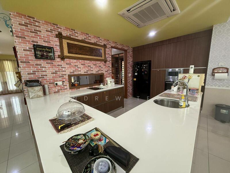 Rumah Banglo untuk Dijual di Leisure Farm (Gelang Patah) - Andrew Teo - Kitchen - PropertyGuru.com.my