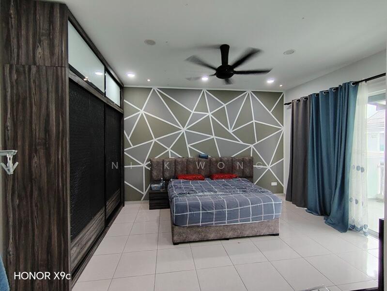 Taman Seri Jaromas untuk Untuk Disewa - RM 1,800 /bulan, Mac 2026 - Bedroom - PropertyGuru.com.my