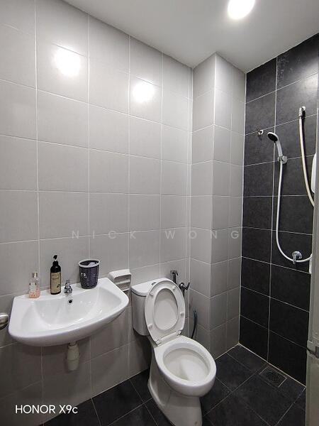 Taman Seri Jaromas untuk Untuk Disewa - RM 1,800 /bulan, Mac 2026 - Bathroom - PropertyGuru.com.my