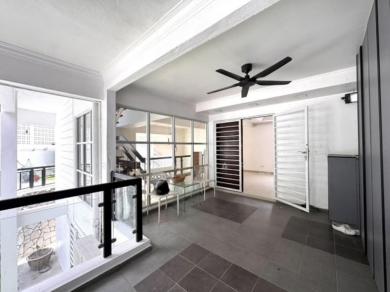 3-storey Terraced House for Sale in Ulu Kelang (Selangor) - Reena Sarif - Balcony - PropertyGuru.com.my
