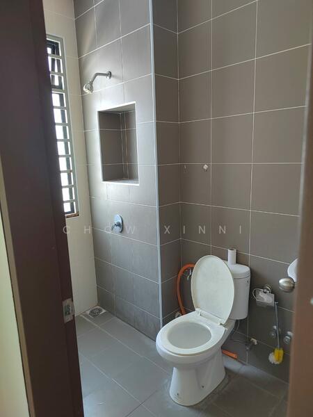 2-storey Terraced House for Rent in Bandar Rimbayu (Telok Panglima Garang) - CHOW XINNI - Bathroom - PropertyGuru.com.my
