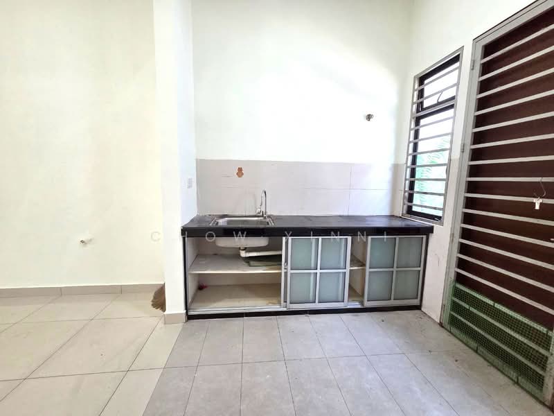 2-storey Terraced House for Rent in Bandar Rimbayu (Telok Panglima Garang) - CHOW XINNI - Kitchen - PropertyGuru.com.my