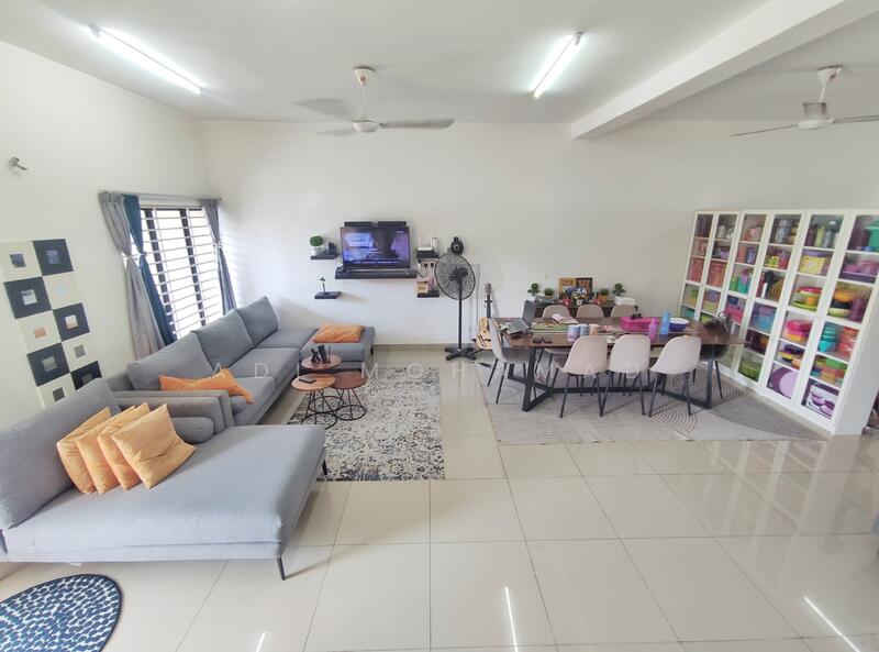 2-storey Terraced House for Sale in Saujana Rawang (Rawang) - Adi Mohamad - Living Room - PropertyGuru.com.my