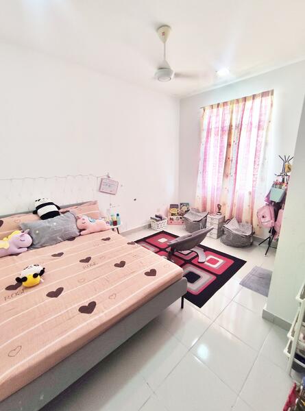 2-storey Terraced House for Sale in Saujana Rawang (Rawang) - Adi Mohamad - Bedroom - PropertyGuru.com.my