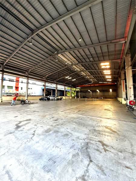 Factory for Rent in Seri Kembangan (Selangor) - YX Teh - Exterior - PropertyGuru.com.my