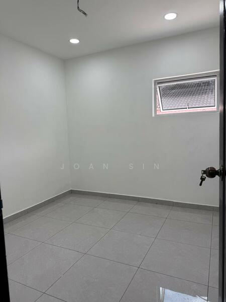1-storey Terraced House for Sale in Taman Puteri Wangsa (Ulu Tiram) - Joan Sin - Interior - PropertyGuru.com.my