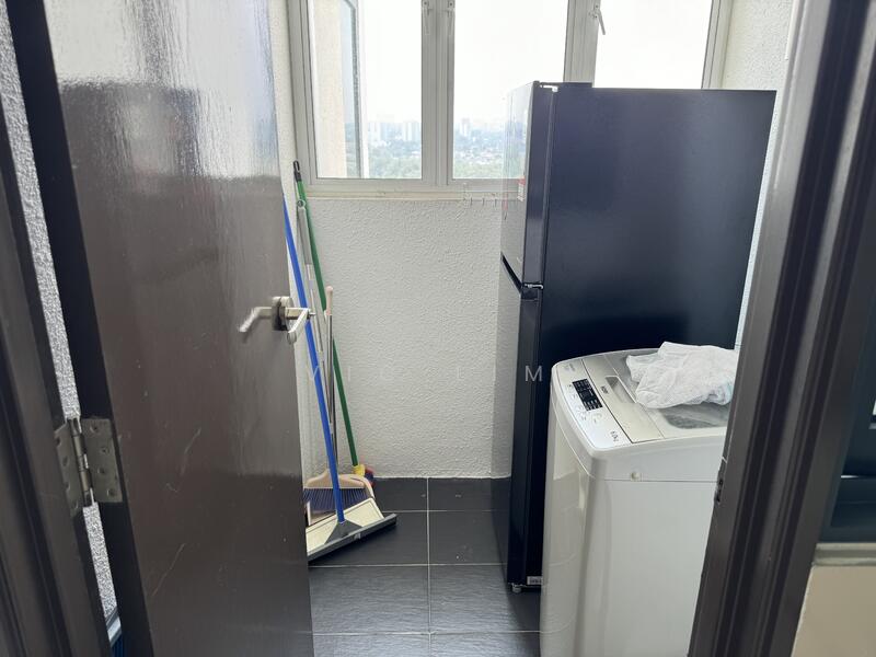 Service Residence for Sale at 8Scape Residence @ Sutera - Vic Lim - Interior - PropertyGuru.com.my