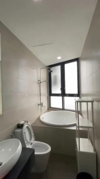 Service Residence for Rent at KL Gateway Residences - Erica Law - Bathroom - PropertyGuru.com.my
