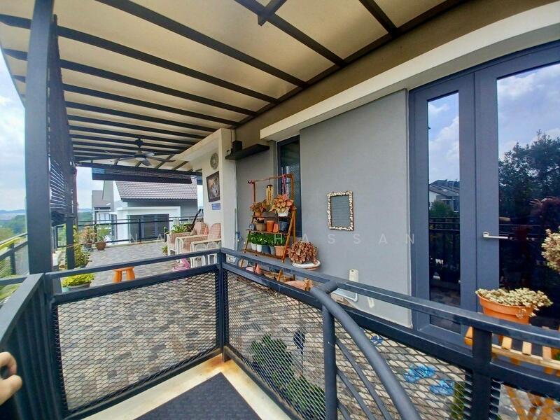 Semi-Detached House for Sale in Bandar Seri Coalfields (Ijok) - Nazri Hassan - Balcony - PropertyGuru.com.my