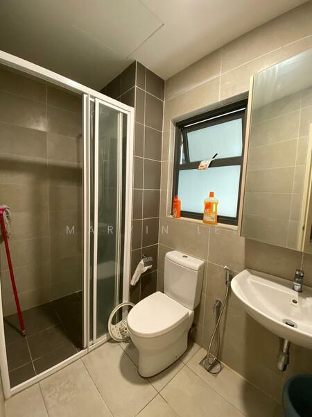 Lakeville Residence untuk Untuk Disewa - RM 2,000 /bulan, Feb 2026 - Bathroom - PropertyGuru.com.my