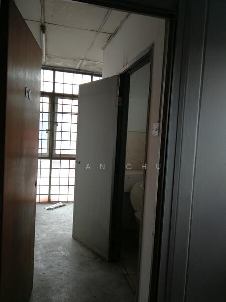 Factory for Sale in Puchong (Selangor) - Sean Chu - Bathroom - PropertyGuru.com.my