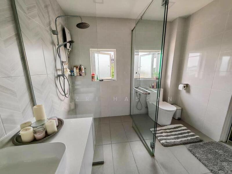 3-storey Terraced House for Sale in Sierramas (Sungai Buloh) - Nazri Hassan - Bathroom - PropertyGuru.com.my
