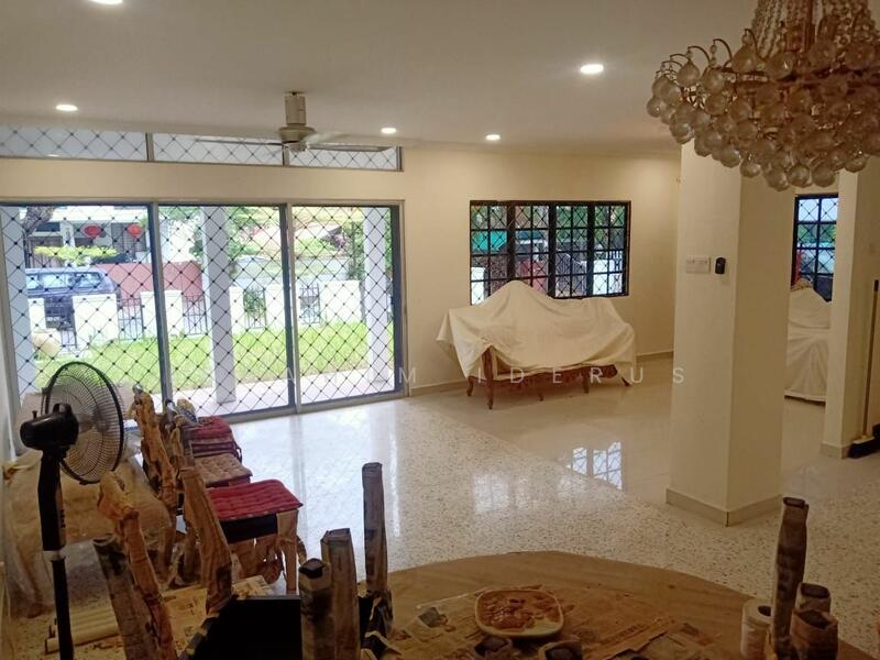 Semi-Detached House for Sale in Melawati (Selangor) - Ibrahim Iderus - Living Room - PropertyGuru.com.my