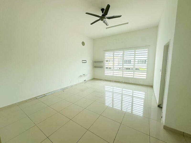 Terraced House for Sale in Bandar Sri Sendayan (Negeri Sembilan) - Calvin Chong - Living Room - PropertyGuru.com.my