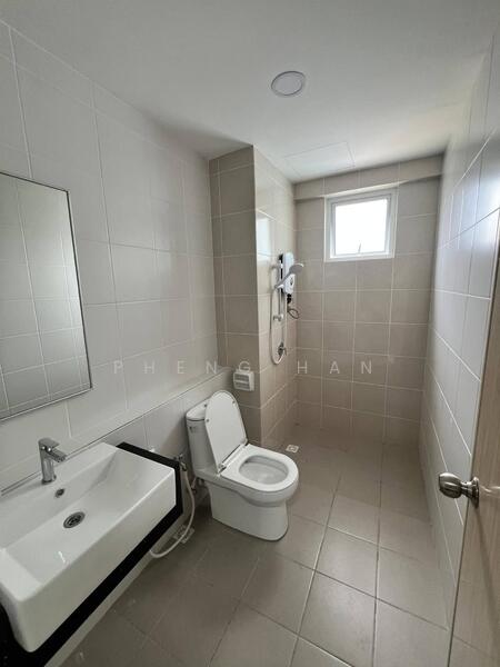 Havana Beach Residences untuk Untuk Disewa - RM 1,650 /bulan, Feb 2026 - Bathroom - PropertyGuru.com.my